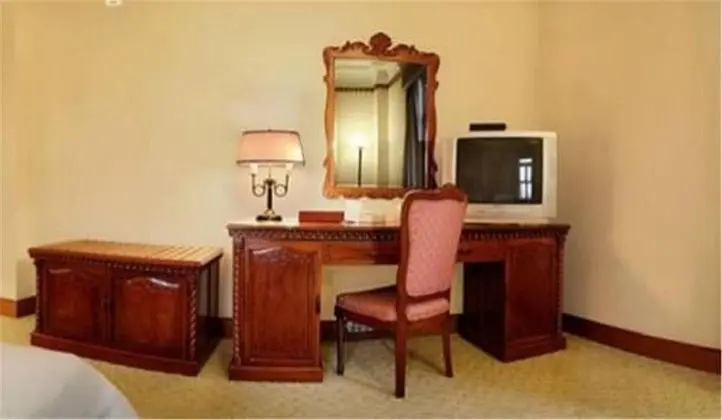 Deluxe Tek Büyük Yataklı Oda, Bahçe Manzaralı