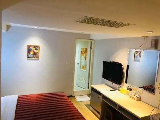 Business Tek Büyük Yataklı Oda