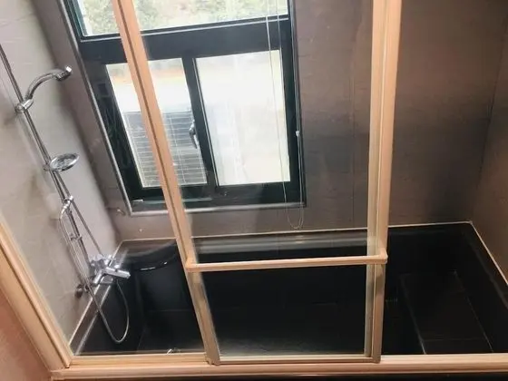 Deluxe Tek Büyük Yataklı Oda, Küvet