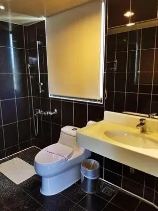 Business Tek Büyük Yataklı Oda