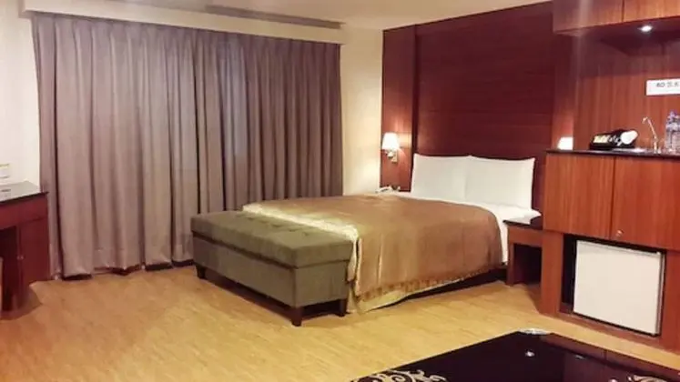 Deluxe Tek Büyük Yataklı Oda