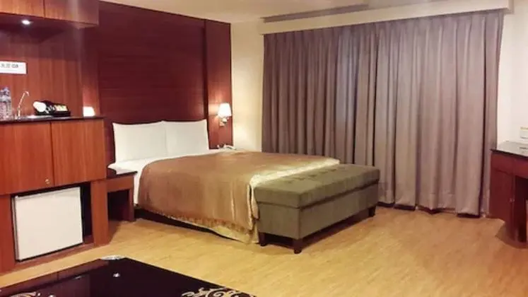 Deluxe Tek Büyük Yataklı Oda