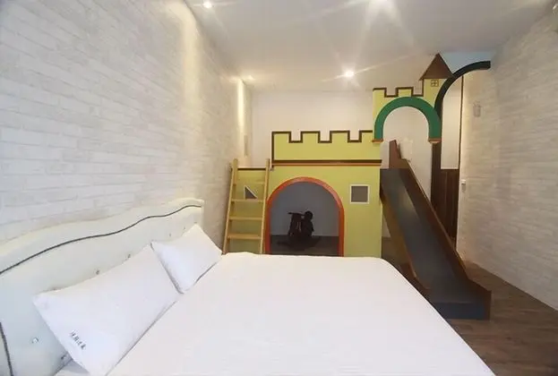 Family Dört Kişilik Oda