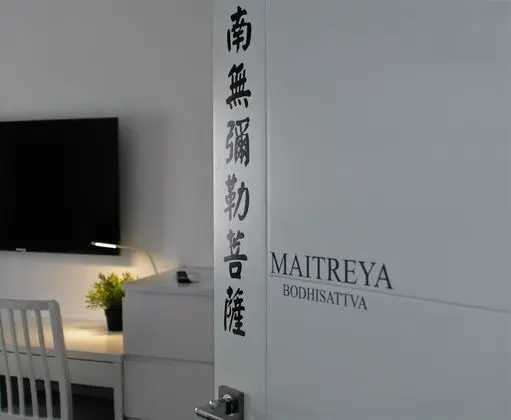 Standard Oda (Maitreya)