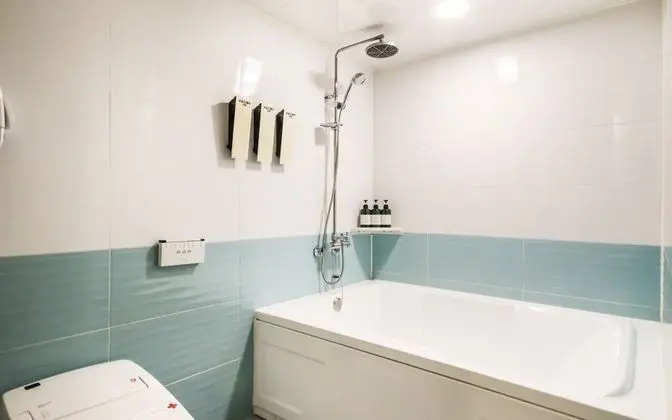 Oda (Twin (Netflix available air purifier )