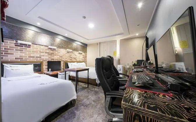 Oda (Gaming PC2Twin(Double+Single Netflix))