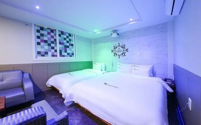 Oda (VIP (Twinken room Netflix available))