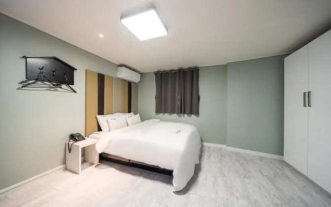 Oda (Suite Family Room (Netflix/Dlive Avai)