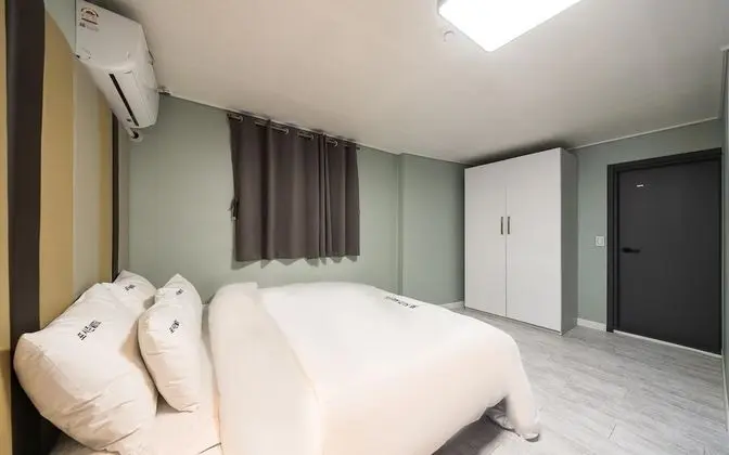 Oda (Suite Family Room (Netflix/Dlive Avai)