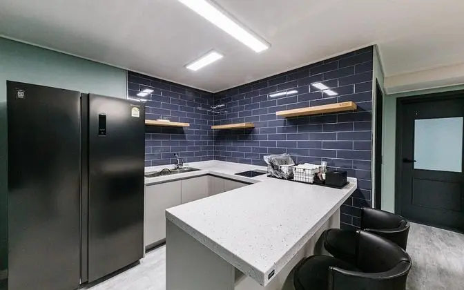 Oda (Suite Family Room (Netflix/Dlive Avai)