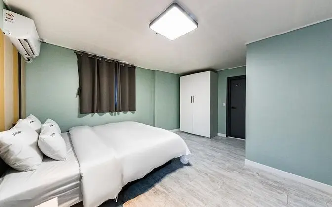 Oda (Suite Family Room (Netflix/Dlive Avai)