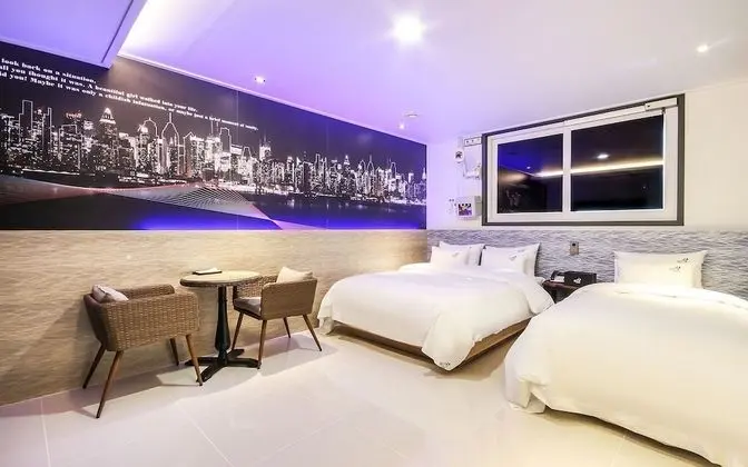 Oda (VIP (Twin breakfast provided Netflix )