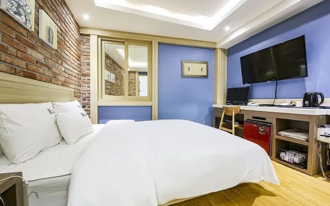 Oda (Economy (OTT Air Purifier))