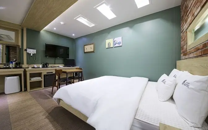 Oda (Standard B (Netflix Wave available / )