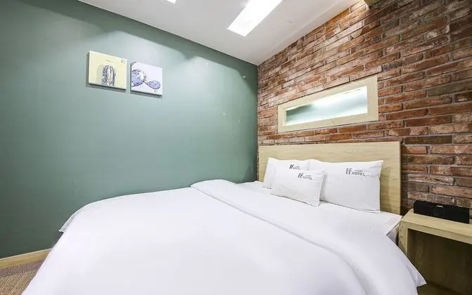 Oda (Standard B (Netflix Wave available / )