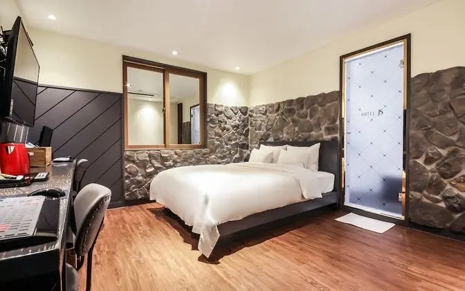 Oda (Deluxe (massage chair couple PC Netfl)