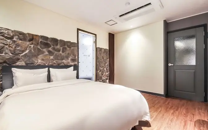 Oda (Deluxe (massage chair couple PC Netfl)