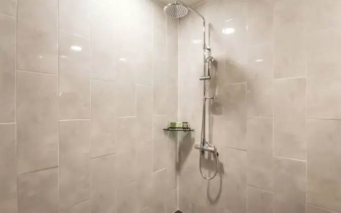 Oda (Standard (Netflix available))