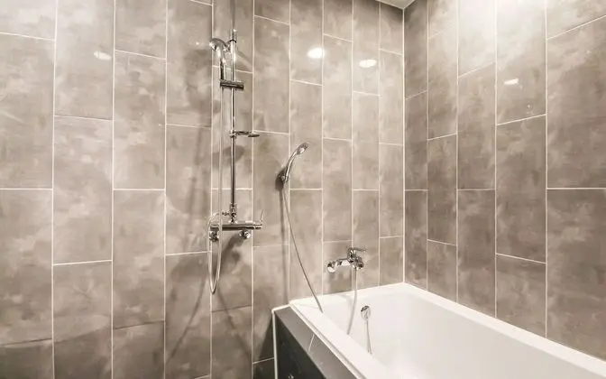 Oda (Standard (Netflix available))