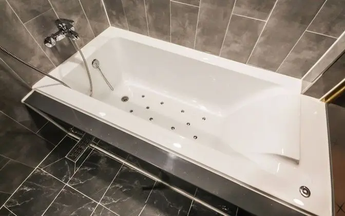 Oda (Standard (Netflix available))