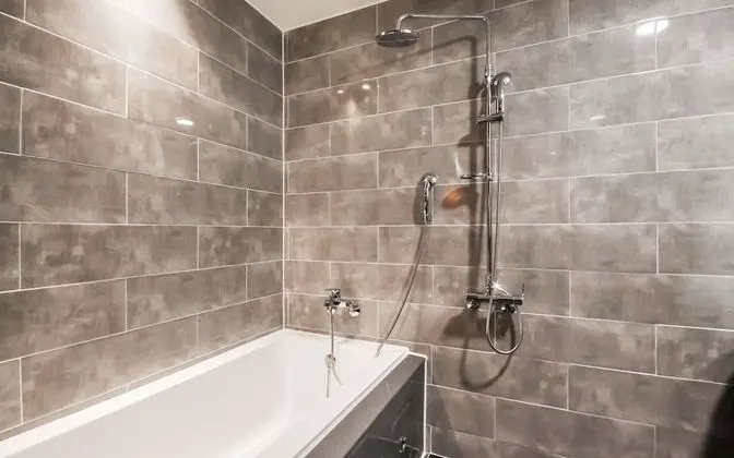 Oda (Standard (Netflix available))