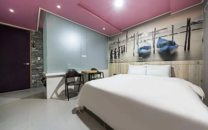 Oda (Standard B (available for Netflix vie)