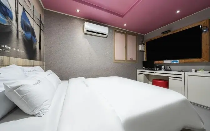 Oda (Standard B (available for Netflix vie)