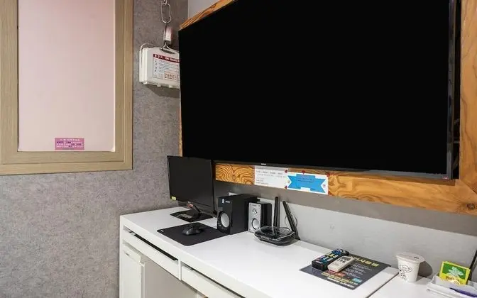 Oda (Standard B (available for Netflix vie)