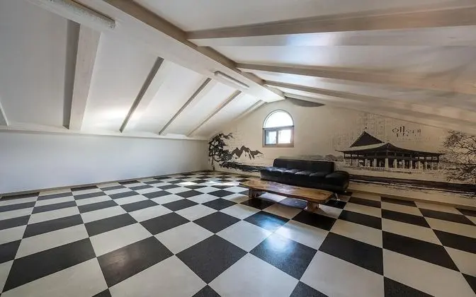 Oda (Suite - Duplex (Netflix available))