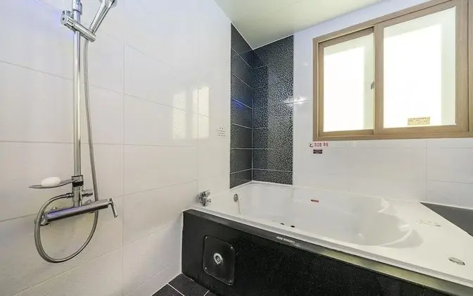 Oda (Suite - Duplex (Netflix available))