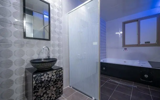 Oda (VIP (Netflix viewing available))