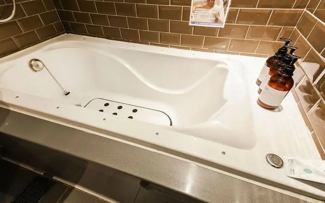 Oda (Standard Twin (Netflix available Whir)