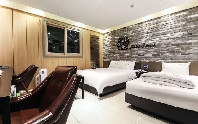 Oda (Twin (Netflix available))