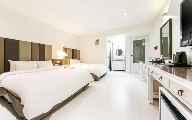 Oda (Deluxe (Double + Single))