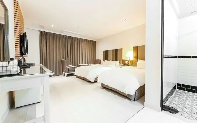 Oda (Deluxe (Double + Single))