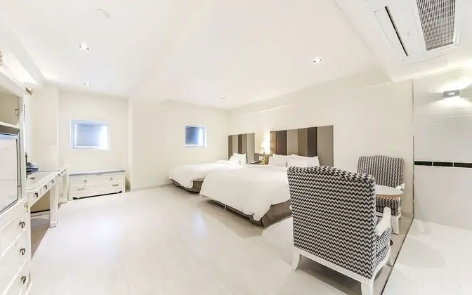 Oda (Deluxe Room (Double + Single/Styler))