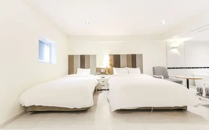 Oda (Deluxe Room (Double + Single/Styler))