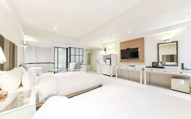 Oda (Deluxe Room (Double + Single/Styler))