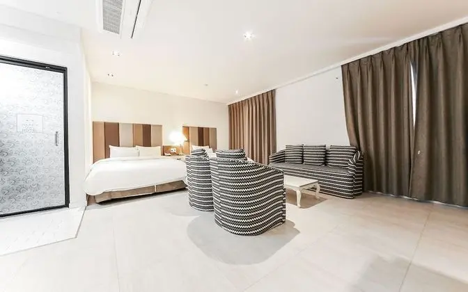 Oda (Deluxe Room (Double + Single/Styler))