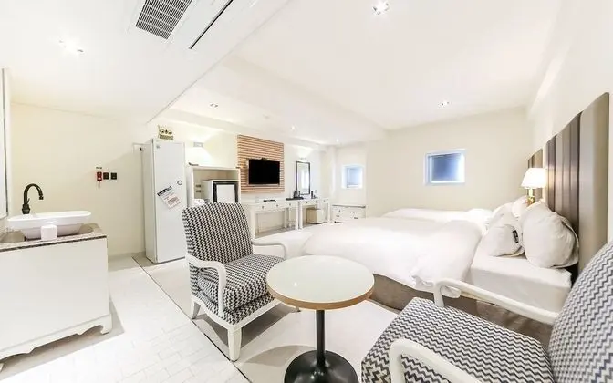 Oda (Deluxe Room (Double + Single/Styler))