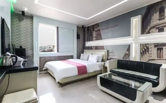 Oda (Deluxe (Netflix))