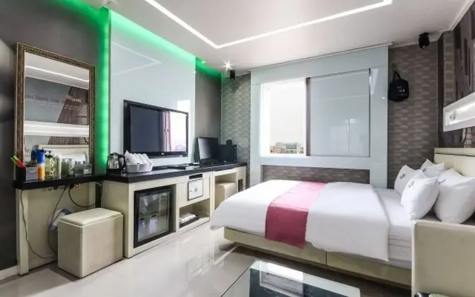 Oda (Deluxe (Netflix))