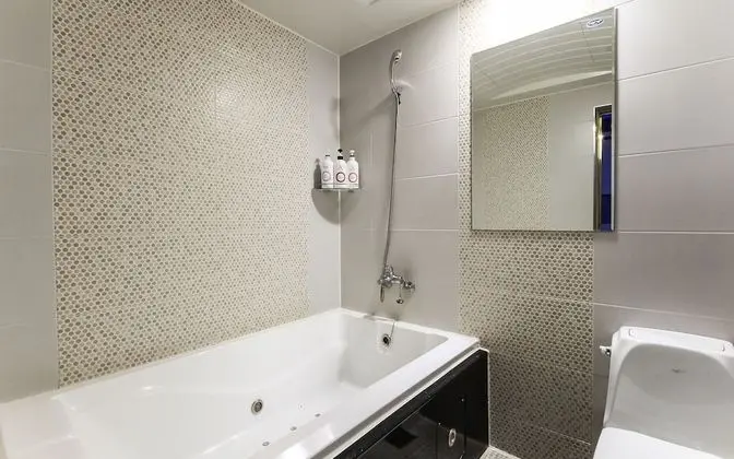 Oda (Standard (Netflix))