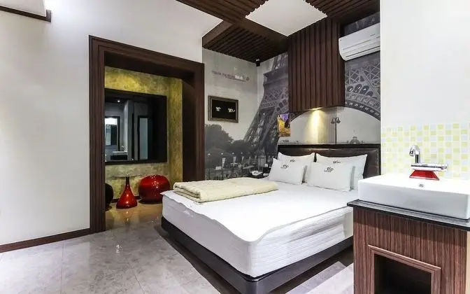 Oda (Standard (Netflix))