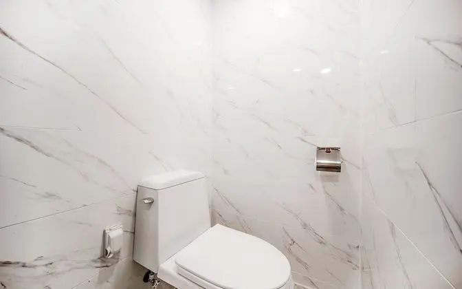 Oda (Deluxe (Netflix available Delive))