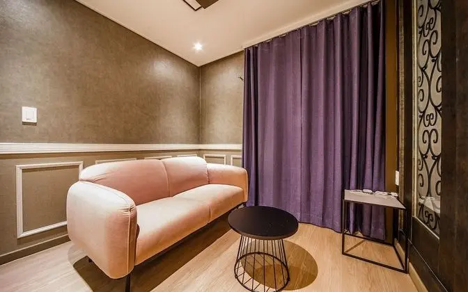 Oda (Deluxe (Netflix available Delive))