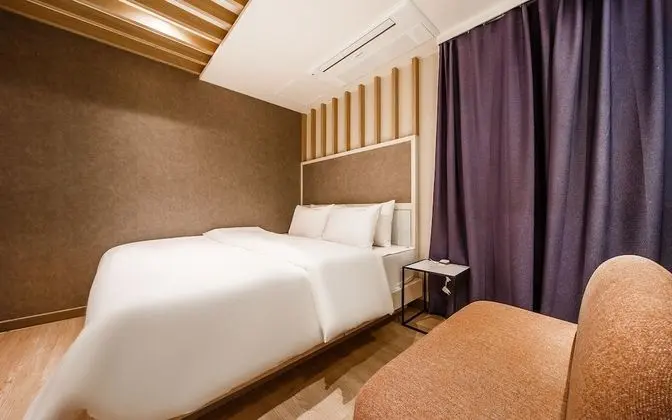 Oda (Standard (Netflix available Delive))