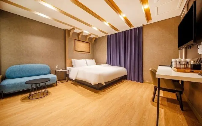 Oda (Standard (Netflix available Delive))