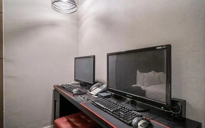 Oda (VIP (OTT Service Available))