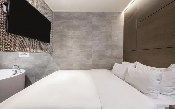 Oda (VIP (OTT Service Available))